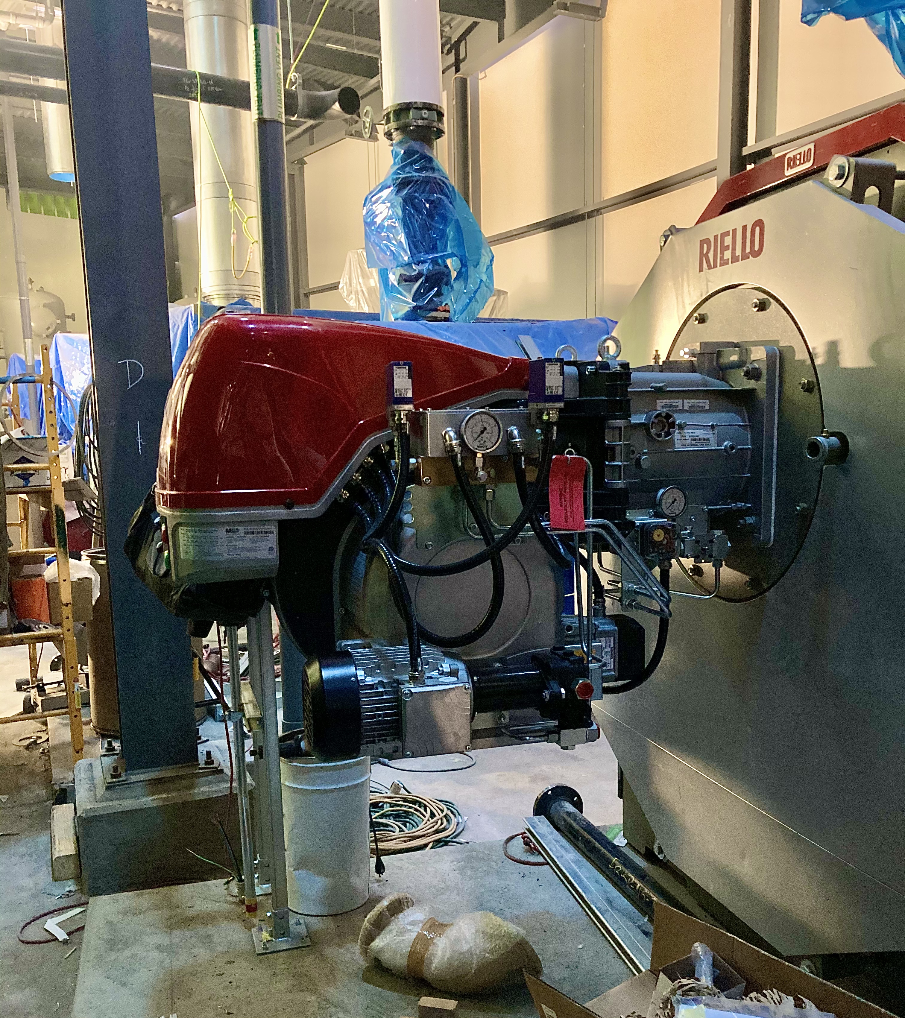 AHS-CCC
Riello RTC-10000
RLS-310-E Dual Fuel Burner,
10,000,000Btu Input